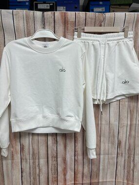 ALO Women's White Top and Shorts L